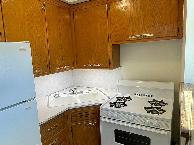 Dunlap Apartments — Photo 26