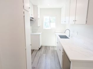 13160 Victory Blvd, Van Nuys, CA 91401