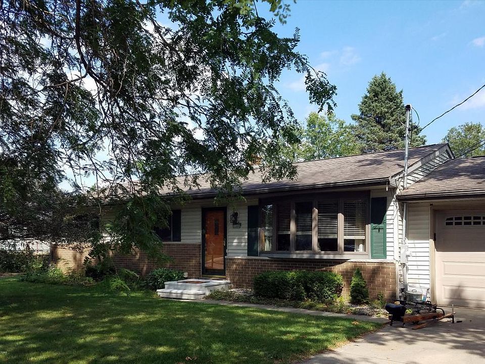 1st image of 11040 Stoney Brook Dr