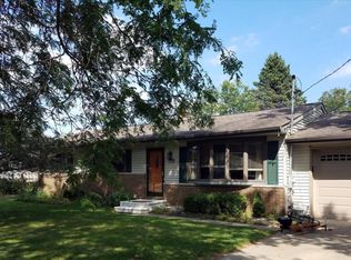 11040 Stoney Brook Dr, Grand Ledge, MI