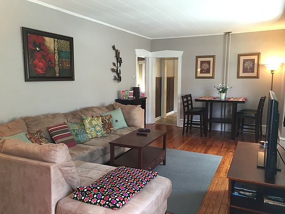 3rd image of 26 E Collingswood Ave
