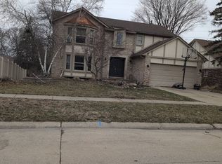 44335 Boulder Dr, Clinton Township, MI