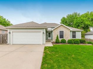 2917 Garland St, Leavenworth, KS 66048