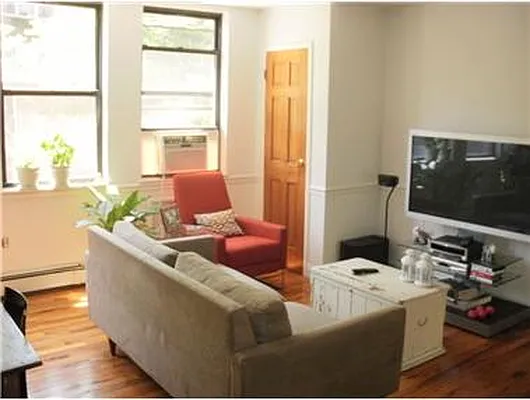 Rented by Douglas Elliman | media 14