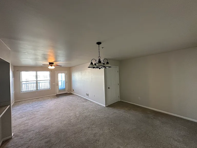 300 Waters Edge Dr #300 — Photo 1