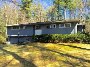 148 Aubinwood Rd, Amherst, MA 01002