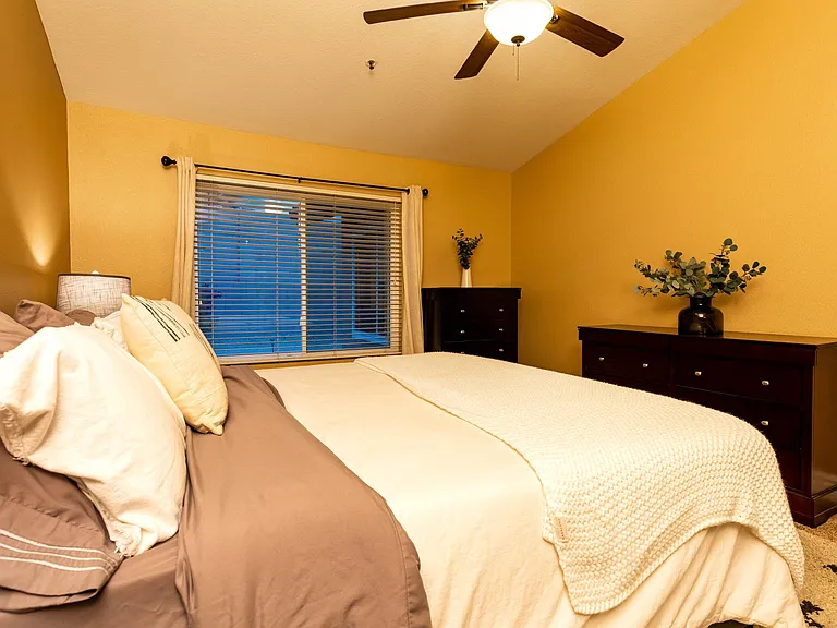 10371 E Davenport Dr — Photo 11