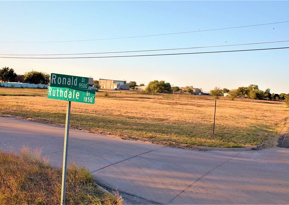 2nd image of 9432 Ronald Dr