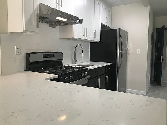 3rd image of 65-25 Roosevelt Ave #3B