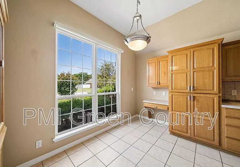 7305 E Indianola St — Photo 11