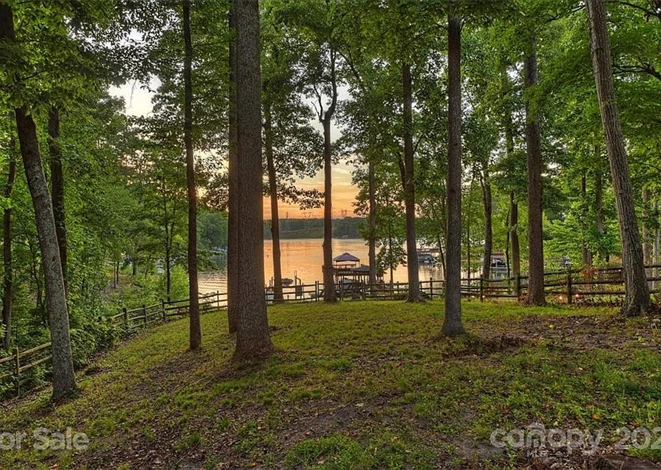 2427 Mount Isle Harbor Dr, Charlotte, NC 28214 Zillow