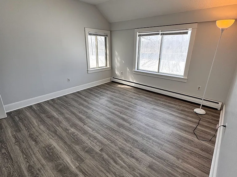317 S Main St — Photo 12