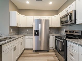 5420 Bakers Spring St #111, Bowling Green, KY 42101