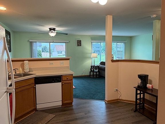 4th image of 641 Chestnut Rdg