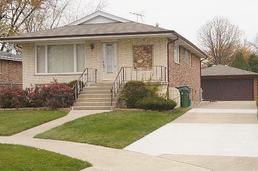 1st image of 6324 W 92nd Pl