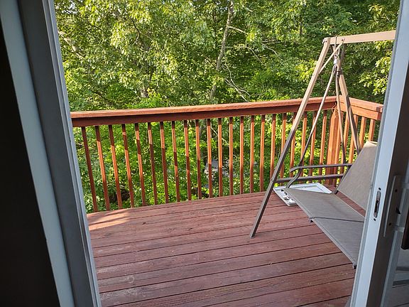 Deck on third floor. No one above your!