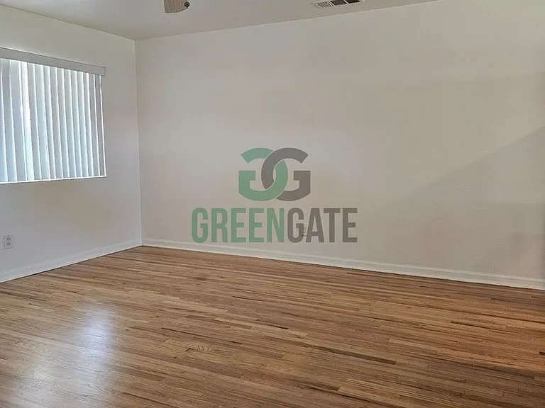 115 E Emerson Ave — Photo 3