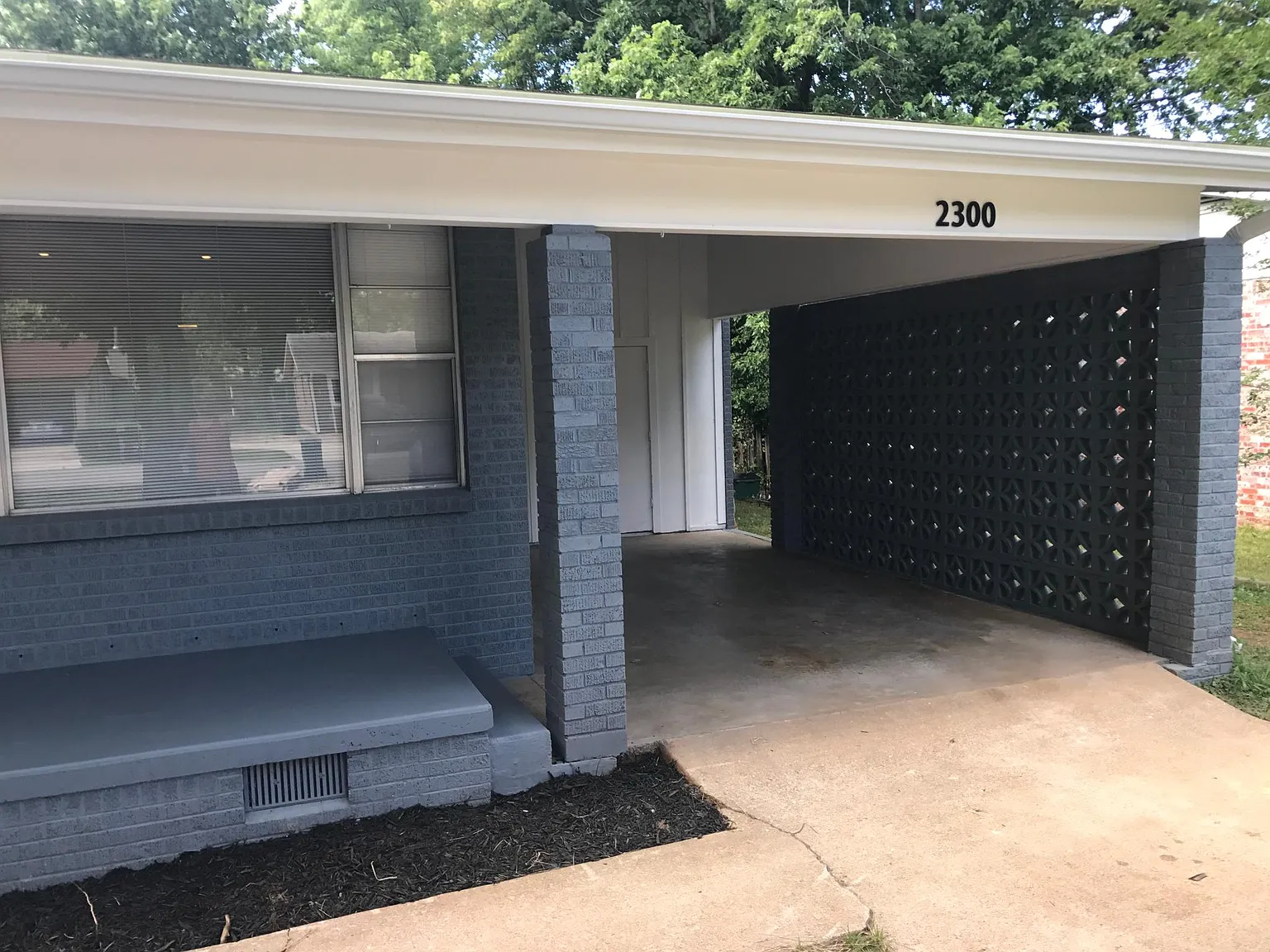 2300 W Ora Dr — Photo 2