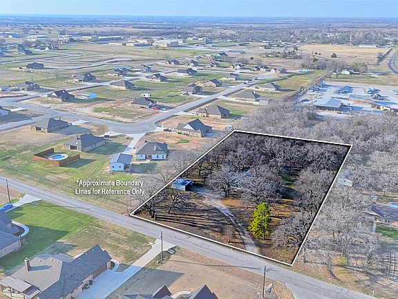 2nd image of 449 Olde Towne Rd