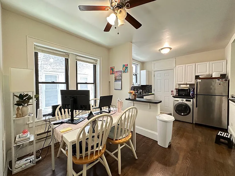 2131 W Giddings St #B2 — Photo 8