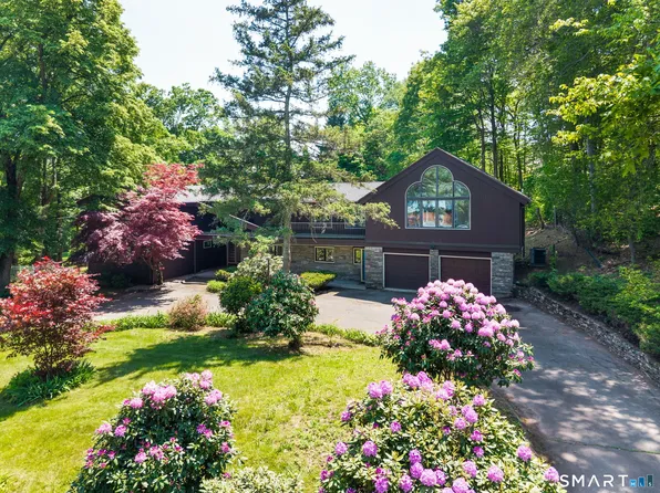 57 Mountain Farms Road, West Hartford, CT 06117