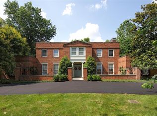 9239 Ladue Rd, Saint Louis, MO 63124