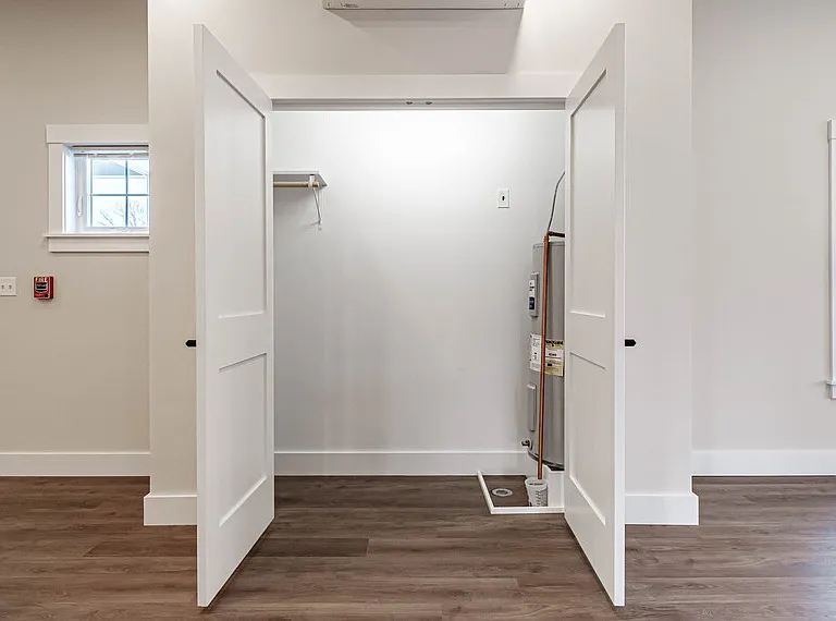 261 Main St #1 — Photo 6