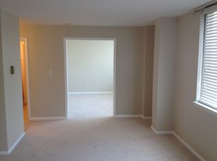 4401 Lee Hwy APT 23, Arlington, VA 22207