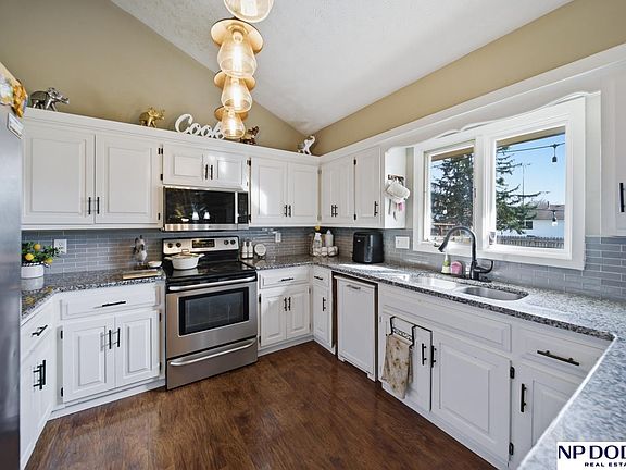 5th image of 2049 Teakwood Dr
