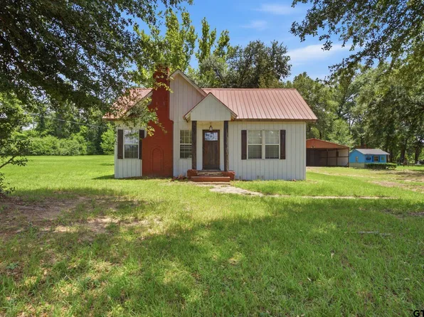 506 E Longview St, Arp, TX 75750