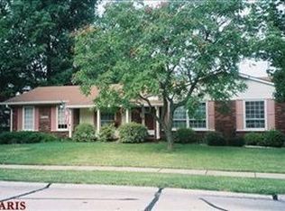 2889 Castleford Dr, Florissant, MO