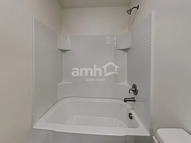 1625 194th St E — Photo 15