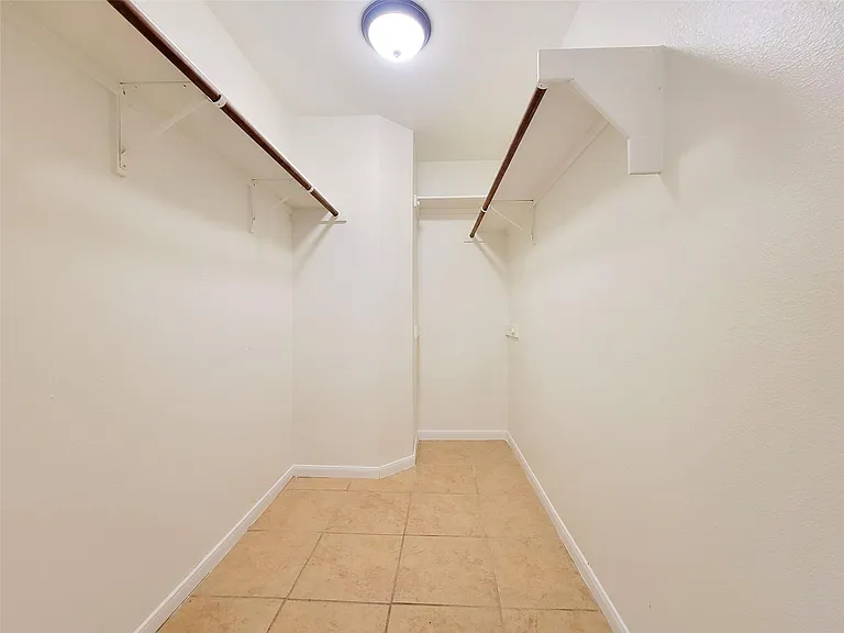 7400 Muffin Dr — Photo 17