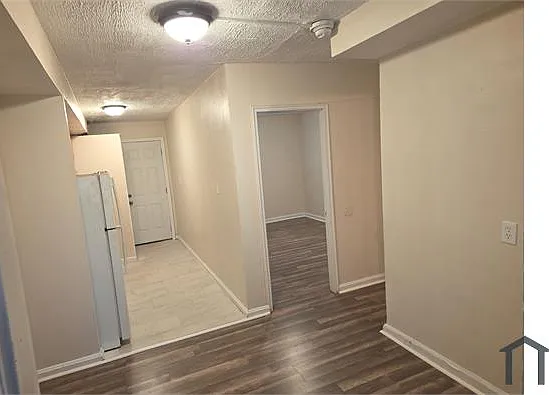 1 bed, 850 sqft, $1,800 — Photo 1