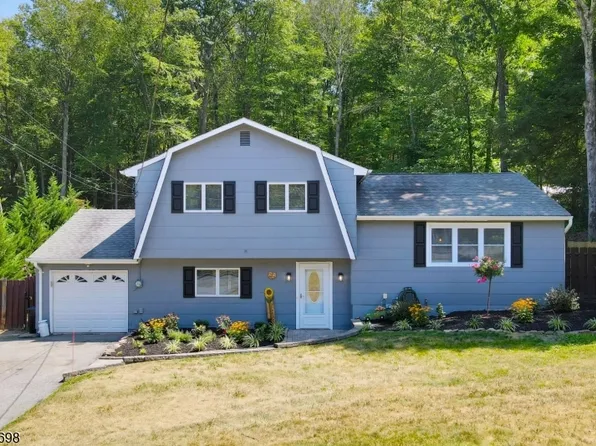 95 Morris Ave, West Milford Twp., NJ 07480
