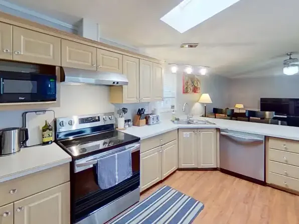 306 Skogg Ave #306, Hinton, AB T7V 1A6