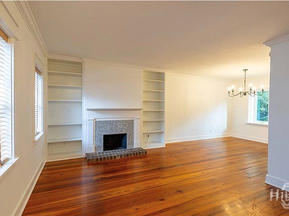 4th image of 513 E Perry Street