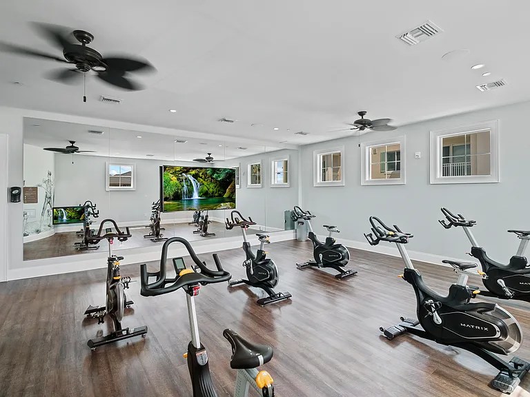 Fitness variety made easy with yoga and spin zones