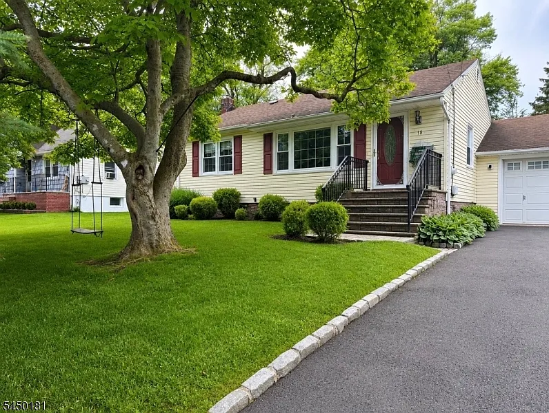 2 bed, 1.0 bath, $3,500 — Photo 1
