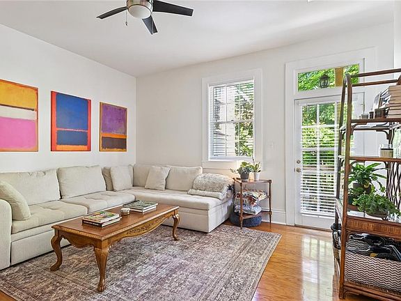 3rd image of 1118 Orange St APT 8