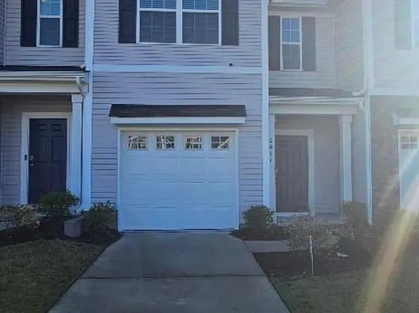 8017 Murray Branch Dr, Charlotte, NC 28216