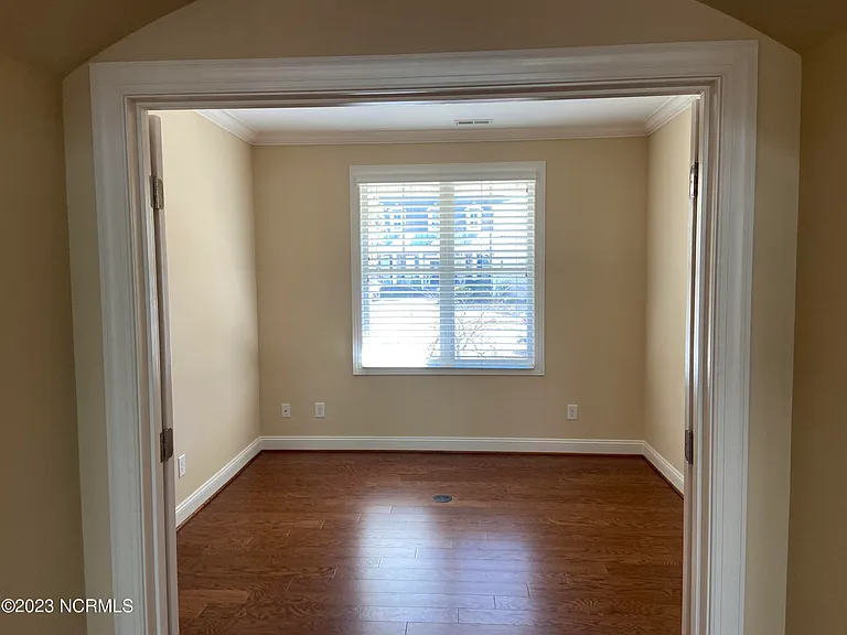 1113 Evangeline Dr — Photo 28