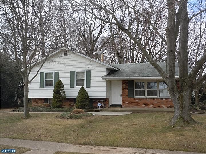 1st image of 2 Greenfield Ct