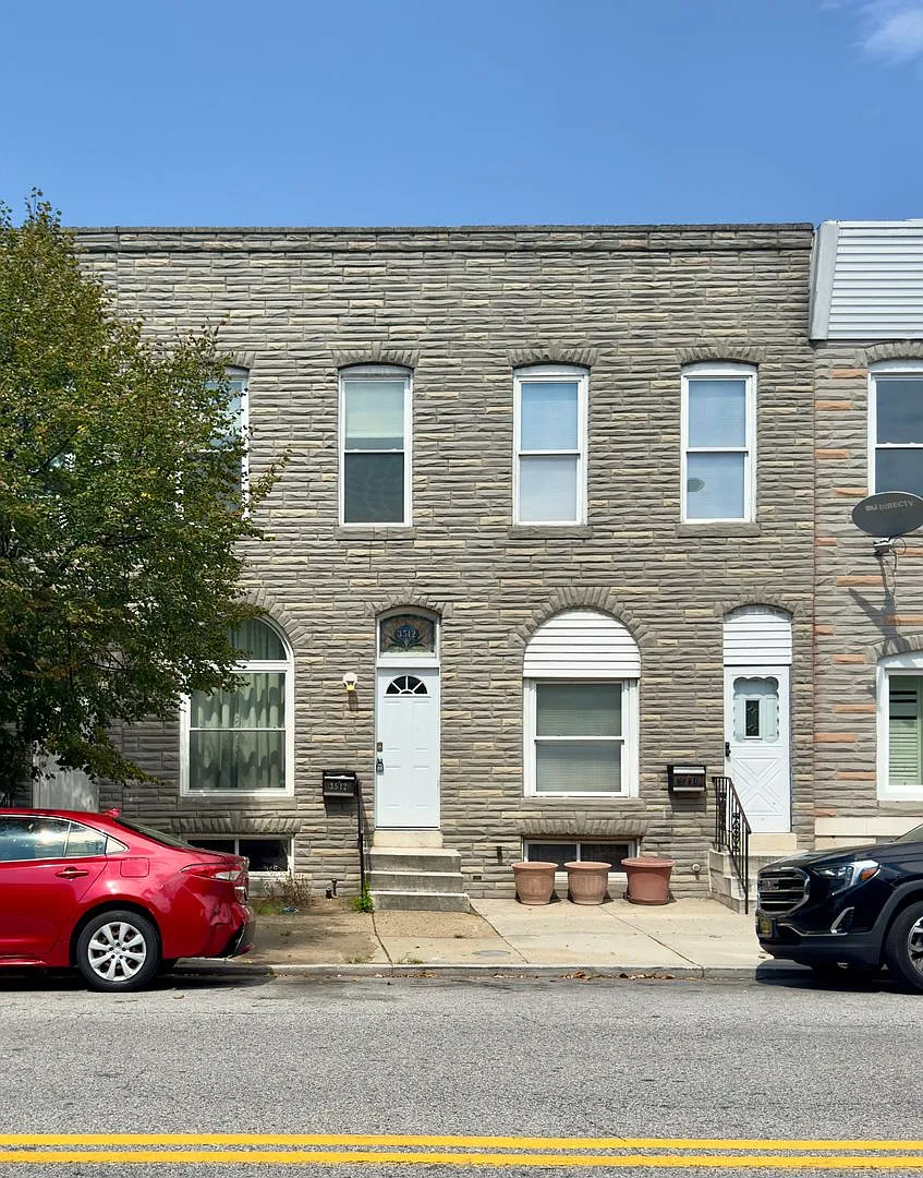 Charming 2BD/3BA Townhome with Bonus Room in Baltimore Highlands, MD! — Photo 1