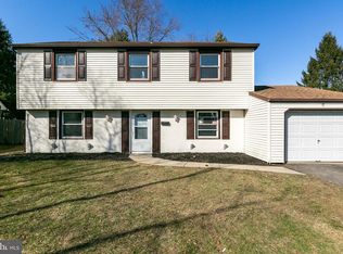 51 Potter Ln, Willingboro, NJ