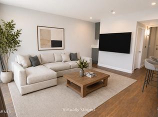 5350 White Oak Ave APT 105, Encino, CA 91316