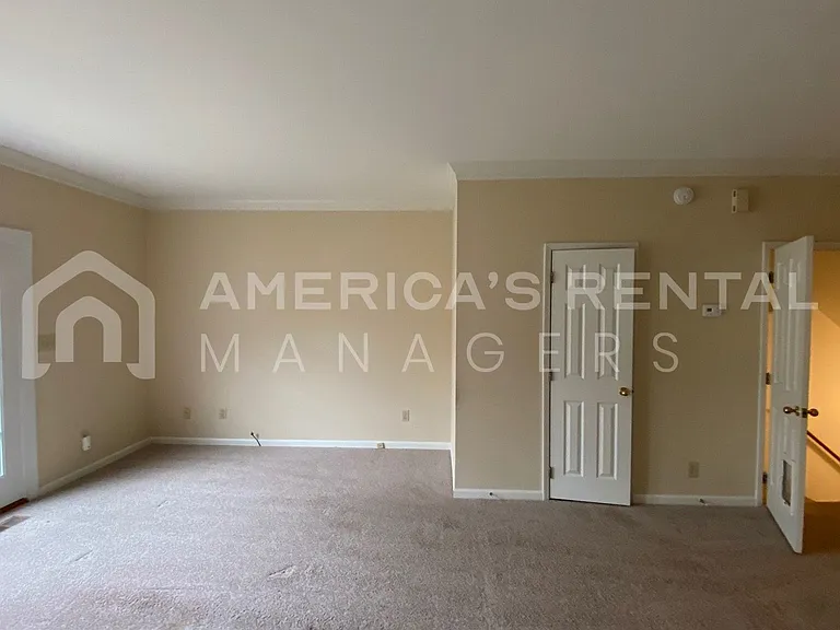 4004/4006/4008/4010 Glenwood Ave — Photo 12