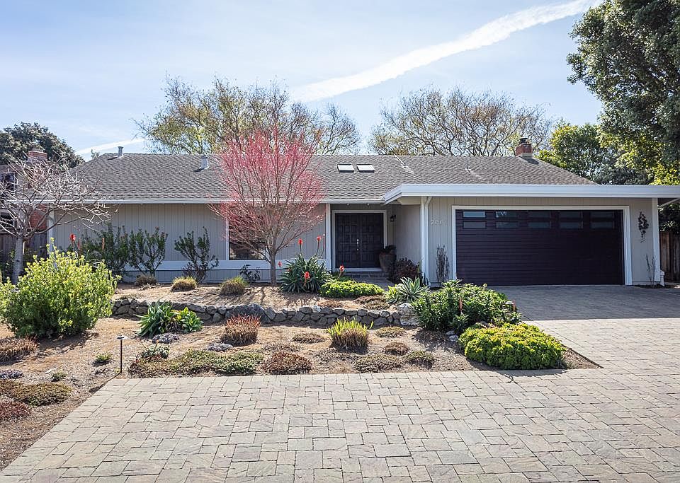 1st image of 2061 Touraine Ln