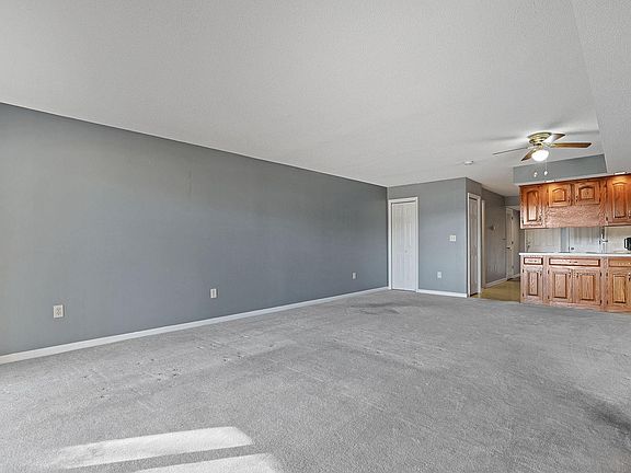 4th image of 4218 Pinehurst Circle #H-5