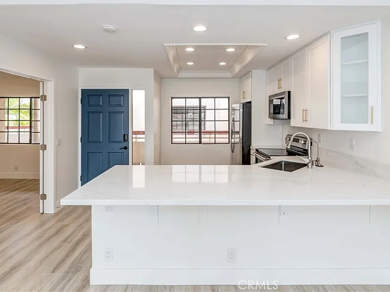 941 W Carson St #306 — Photo 1